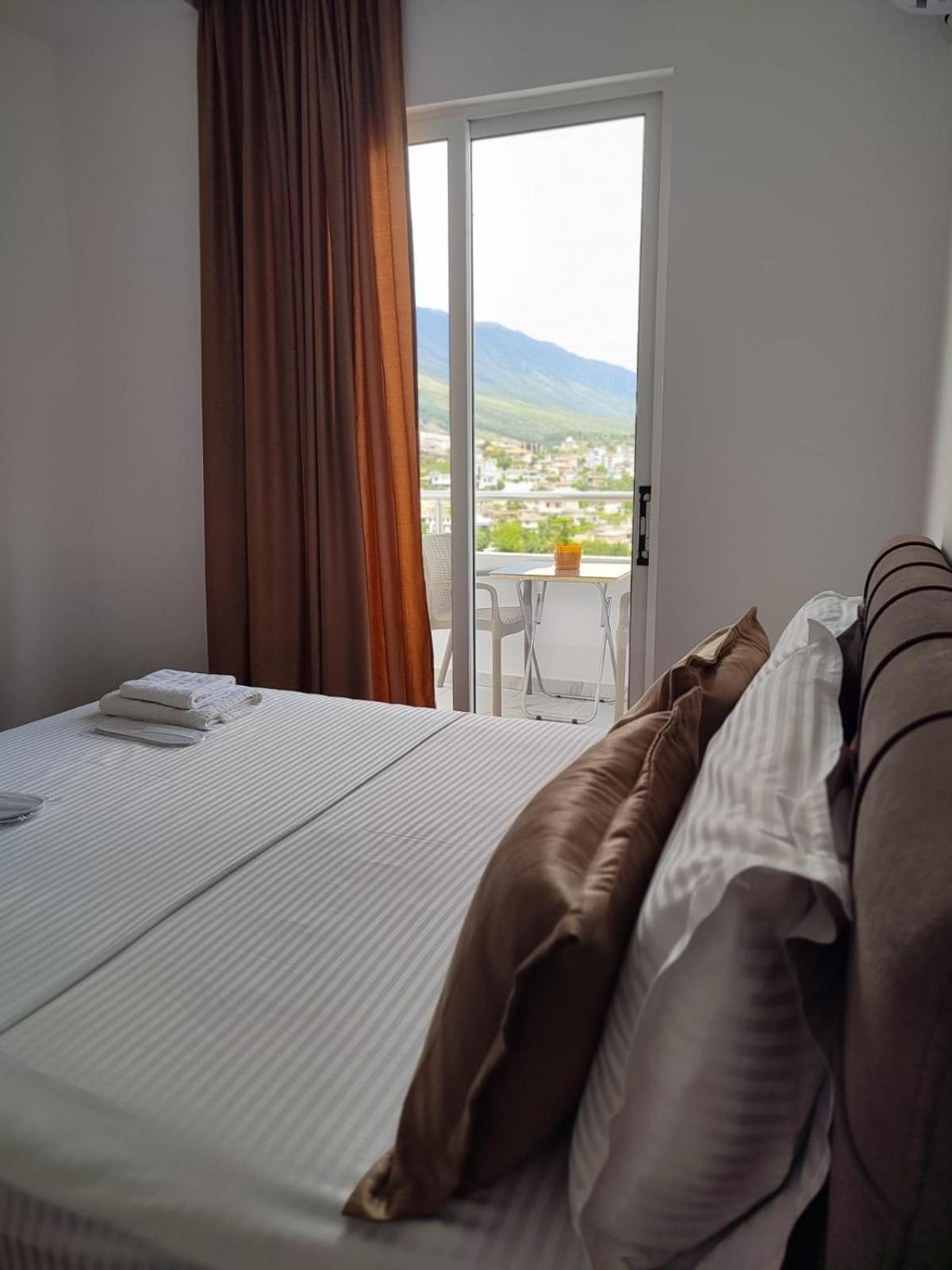 Vladimir Estate Hotel Gjirokaster Exterior photo