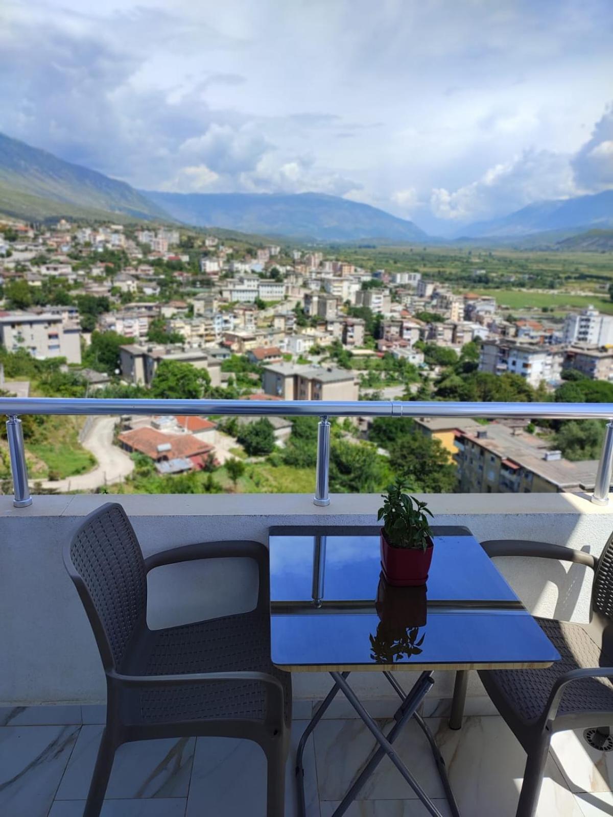 Vladimir Estate Hotel Gjirokaster Exterior photo