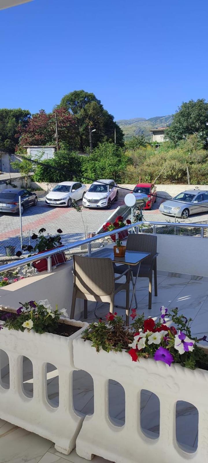 Vladimir Estate Hotel Gjirokaster Exterior photo